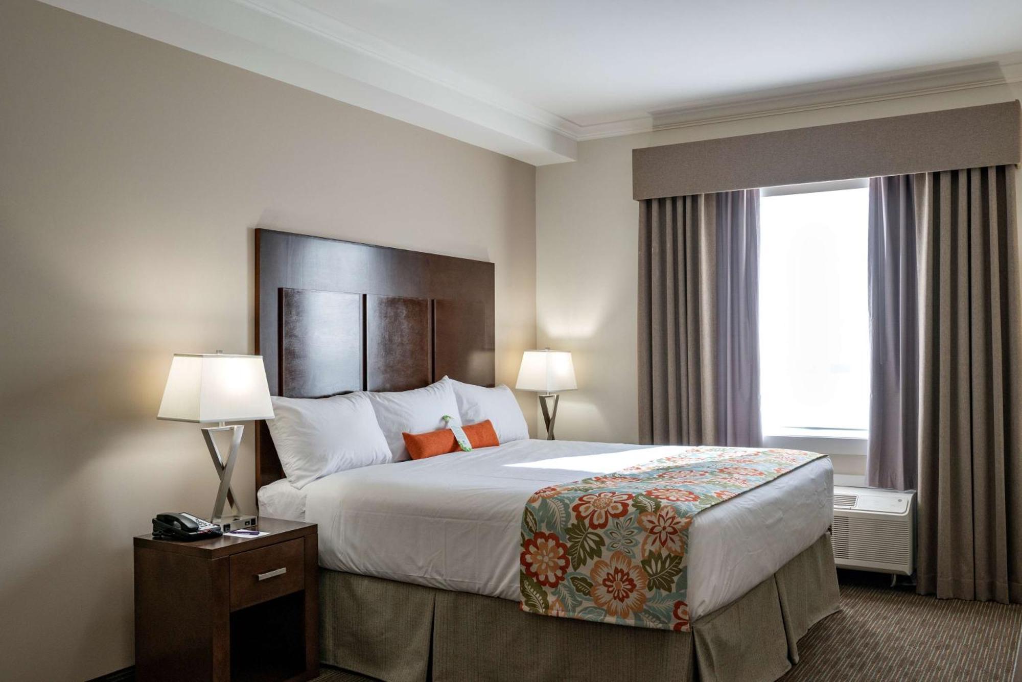 Coast Oliver Hotel Екстериор снимка